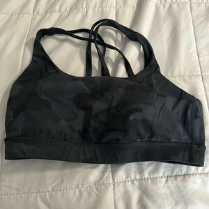 Great condition lululemon size 8 sports bra